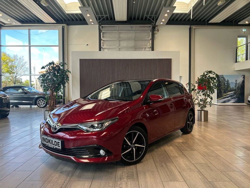 Toyota Auris 1,2 T T2 Spirit 5d