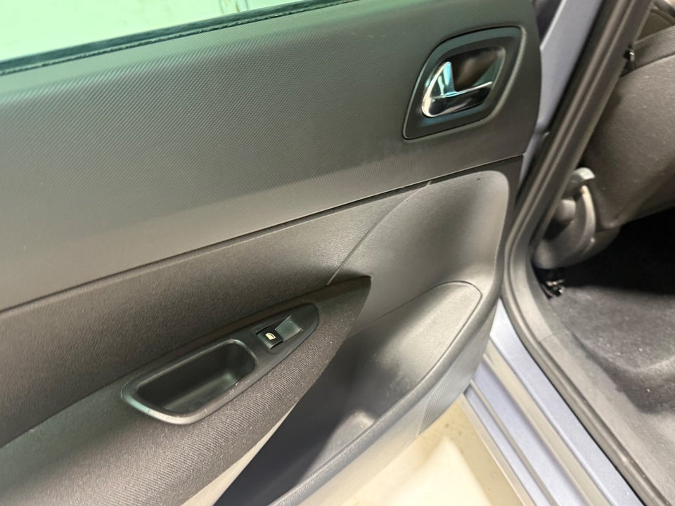 Peugeot 308 1,6 HDi 109 Premium SW 7prs 5d