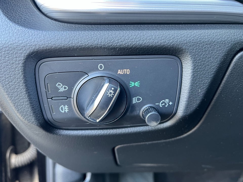 Audi A3 1,4 e-tron Sport Sportback S-tr. 5d