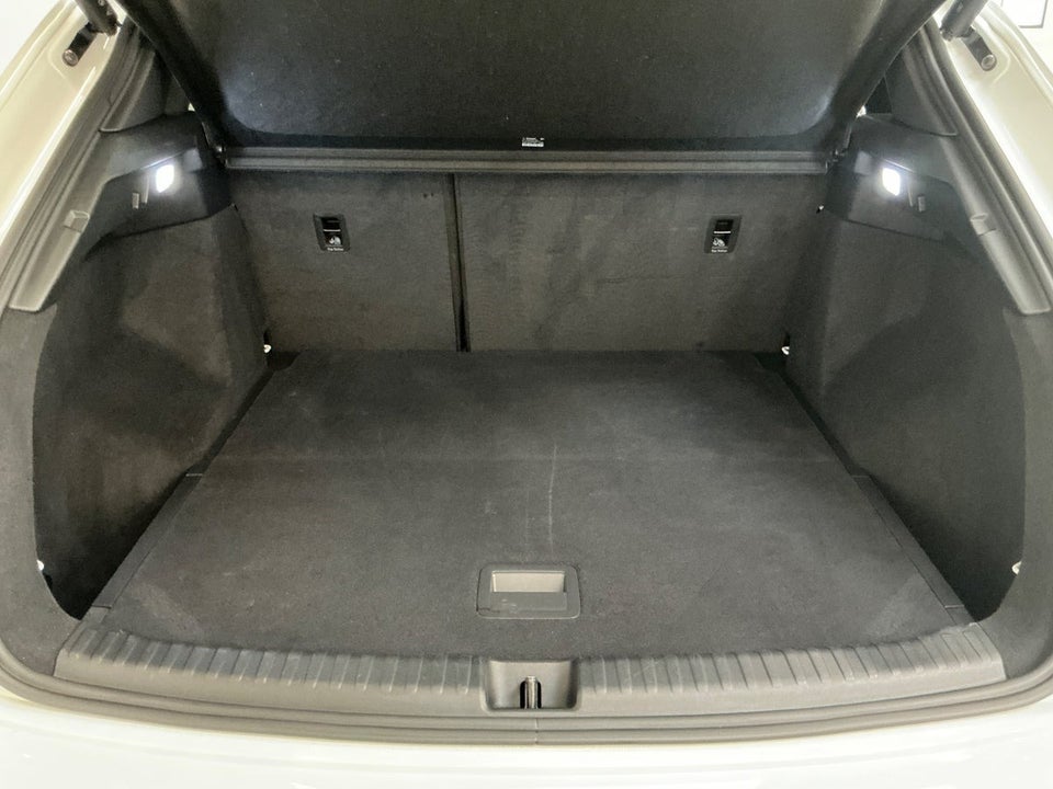 Audi Q4 e-tron 50 S-line quattro 5d