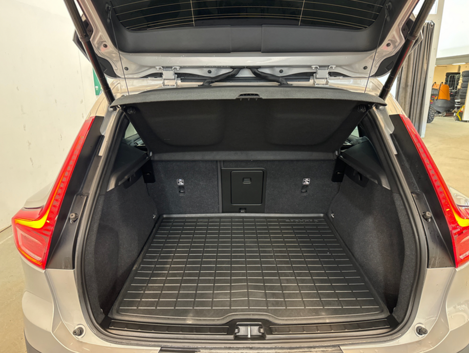 Volvo XC40 P6 ReCharge Core 5d