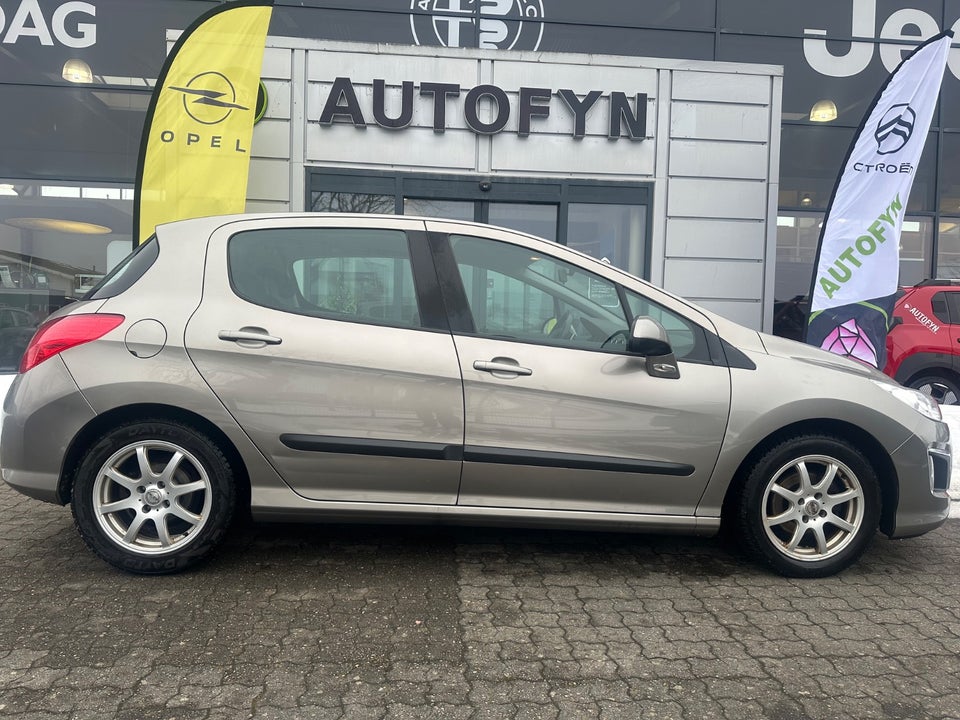 Peugeot 308 1,6 e-HDi 112 Active ESG 5d