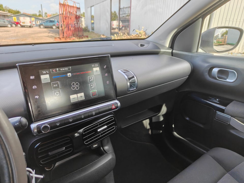 Citroën C4 Cactus 1,6 BlueHDi 100 Feel 5d