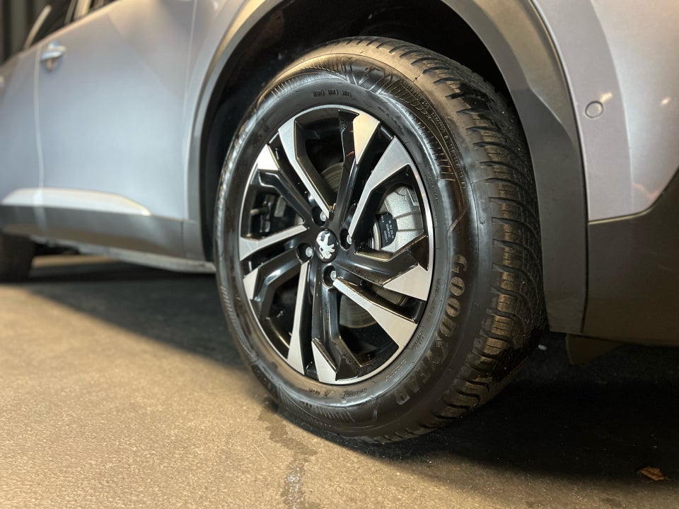 Peugeot e-2008 50 GT 5d