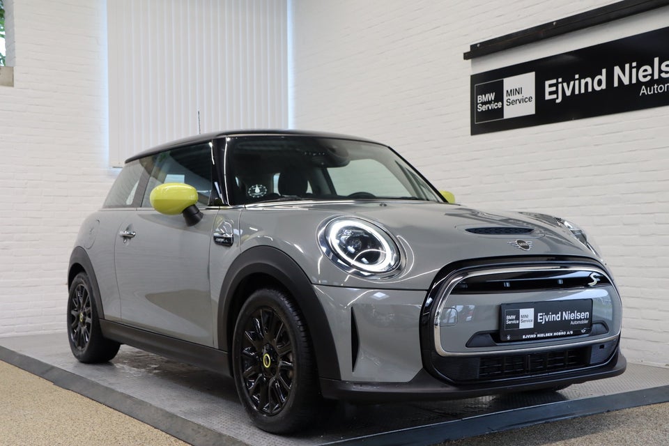 MINI Cooper SE Camden Edition 3d