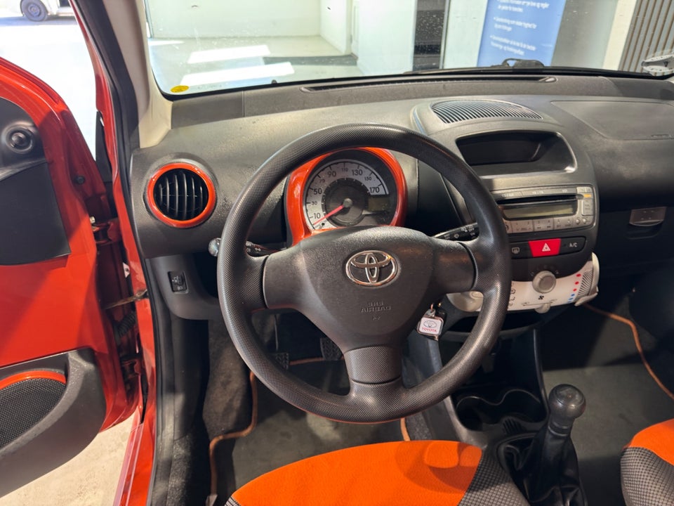 Toyota Aygo 1,0 VVT-i T1 5d