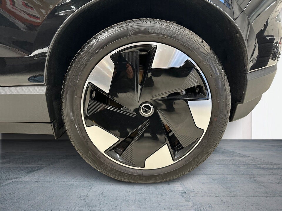 Volvo EX30 Extended Range Ultra 5d