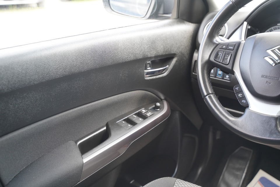 Suzuki Vitara 1,5 S-Hybrid Active AGS 5d