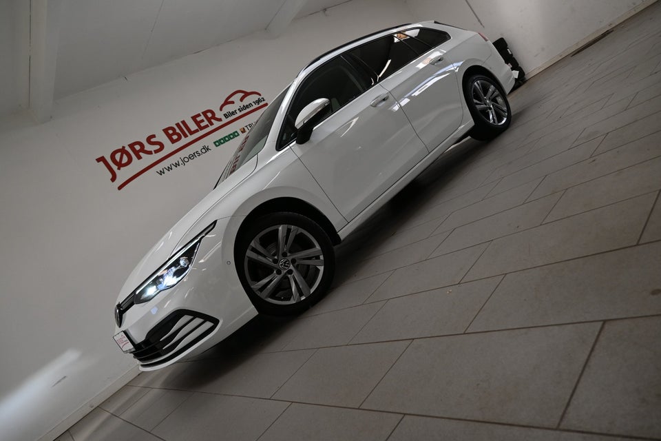 VW Golf VIII 1,5 eTSi 130 Life Variant DSG 5d
