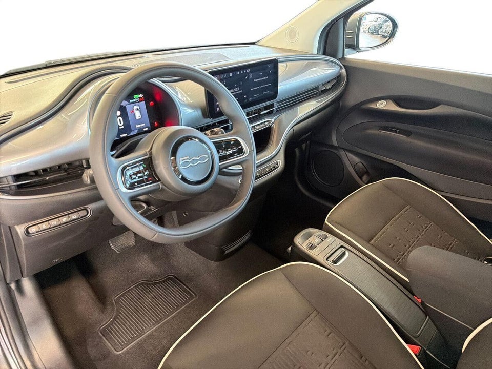 Fiat 500e 42 Icon 3d