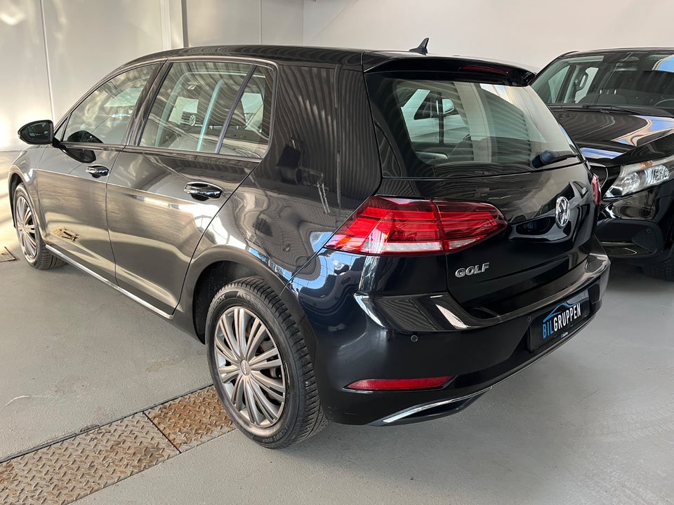 VW Golf VII 1,6 TDi 115 Comfortline Van 5d