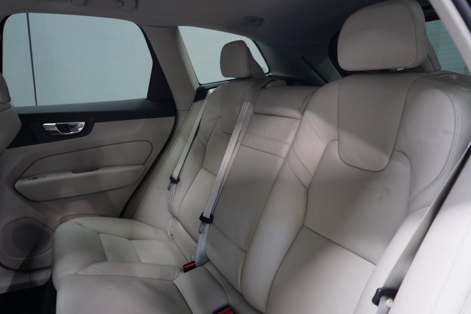 Volvo XC60 2,0 B4 197 Inscription aut. 5d