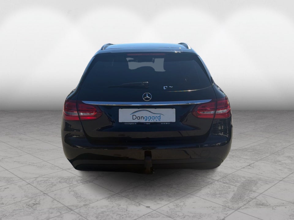 Mercedes C220 d 2,2 Avantgarde stc. aut. 5d