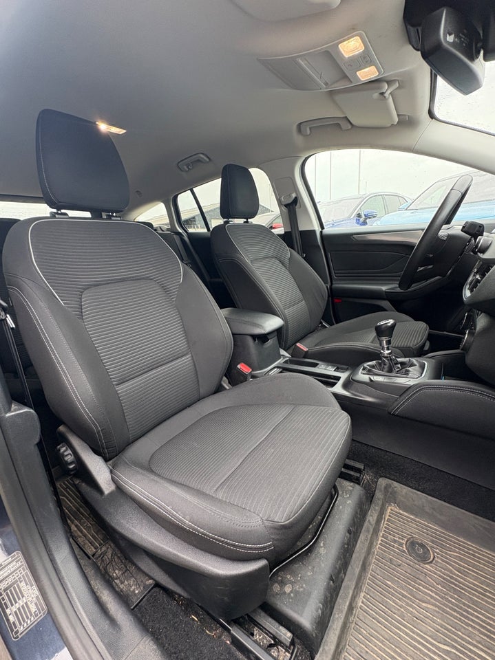 Ford Focus 1,0 EcoBoost mHEV Titanium X stc. 5d