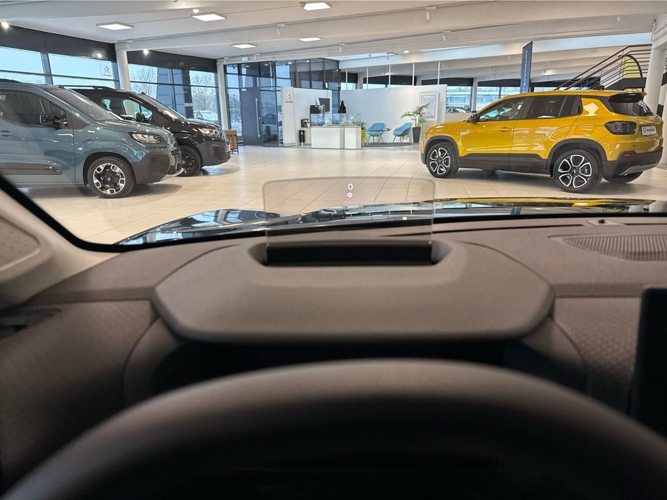 Citroën ë-C4 X 54 Shine 4d