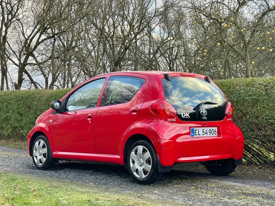 Toyota Aygo 1,0 Plus 5d