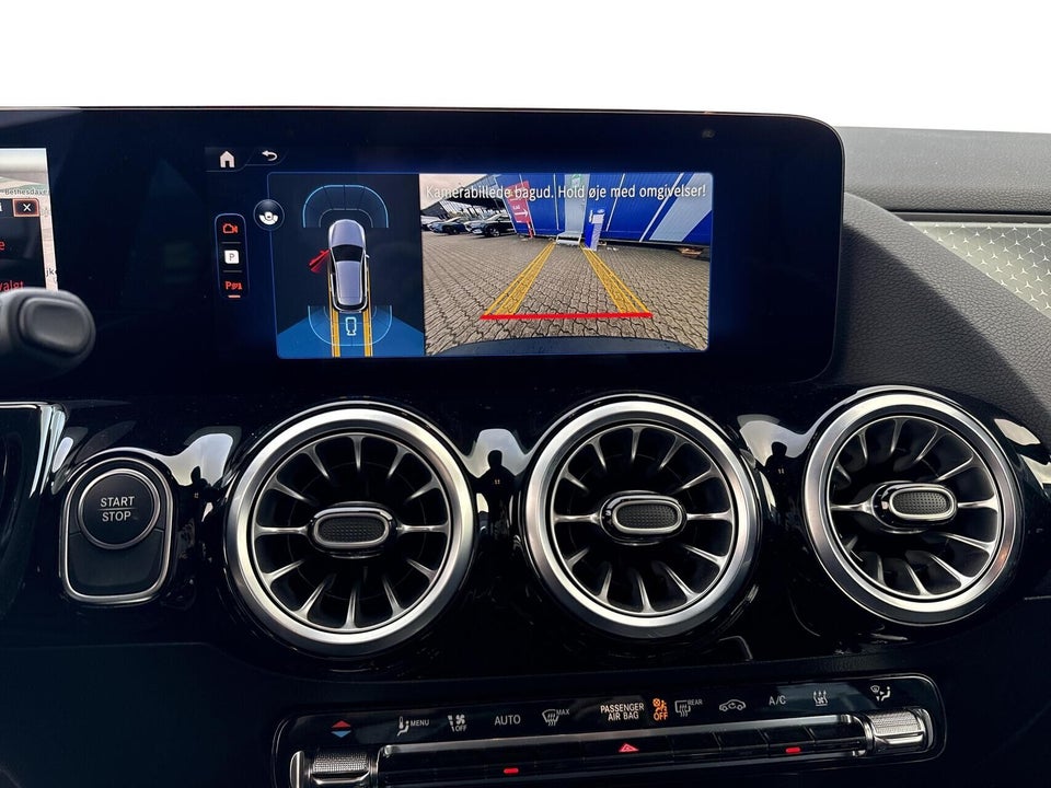 Mercedes EQA300 Progressive 4Matic 5d