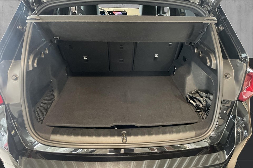 BMW iX1 eDrive20 M-Sport Pro 5d