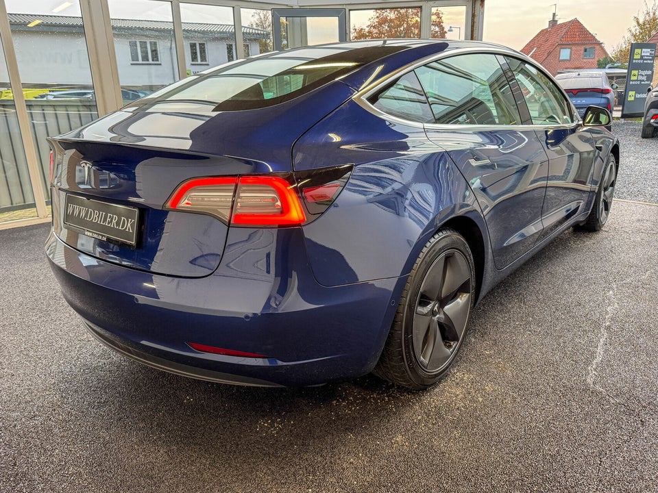 Tesla Model 3 Standard Range+ RWD 4d