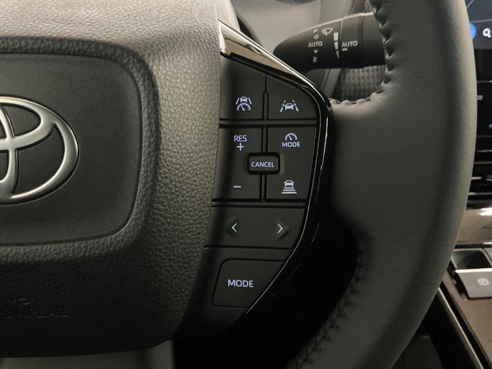 Toyota bZ4X Executive 5d