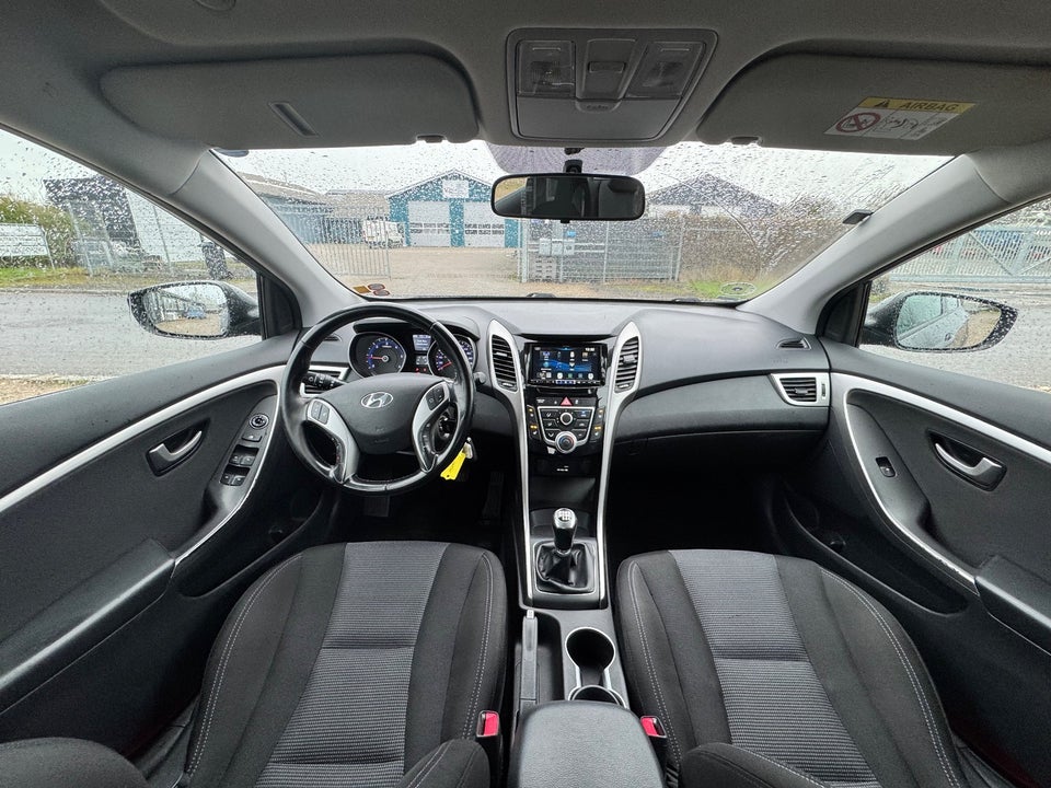 Hyundai i30 1,6 CRDi 110 Comfort Go! CW 5d