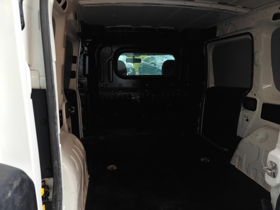 Fiat Doblò Cargo 1,3 MJT Basic L1 4d