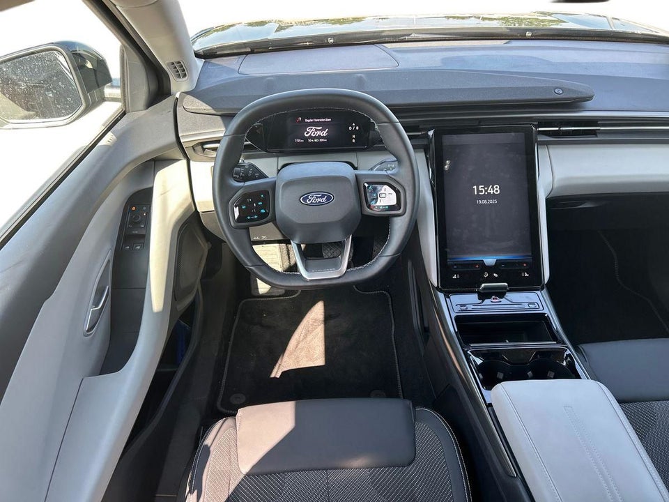 Ford Explorer 82 Select Extended Range 5d