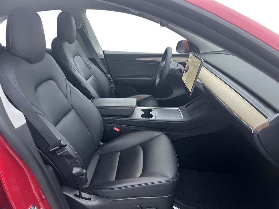 Tesla Model Y Long Range AWD 5d