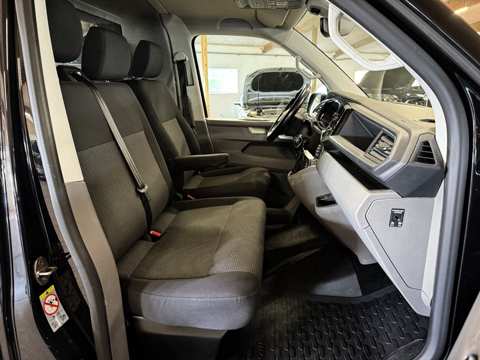 VW Transporter 2,0 TDi 199 Kassevogn DSG 4Motion kort