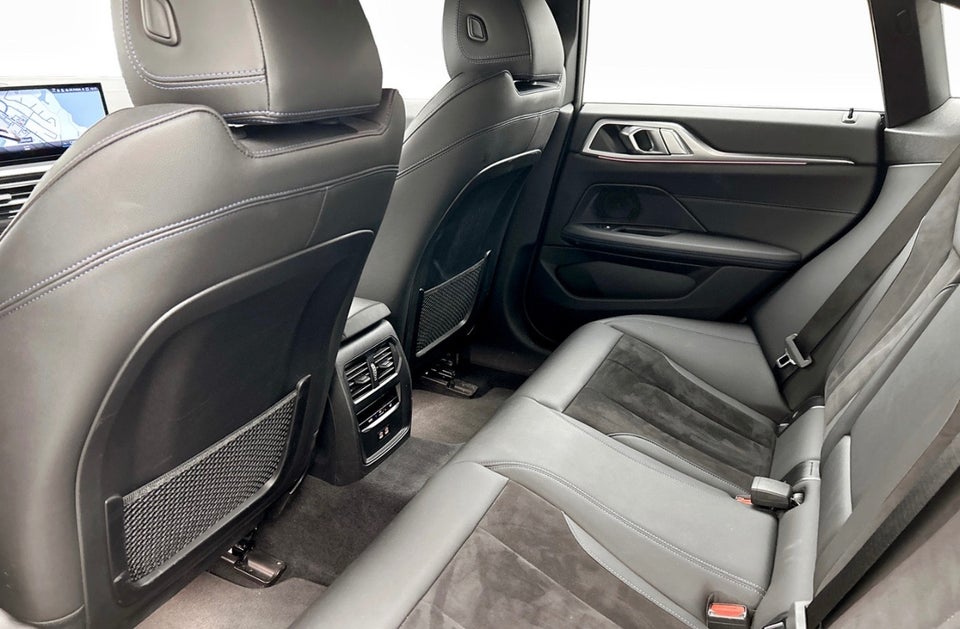 BMW i4 eDrive35 Charged 5d