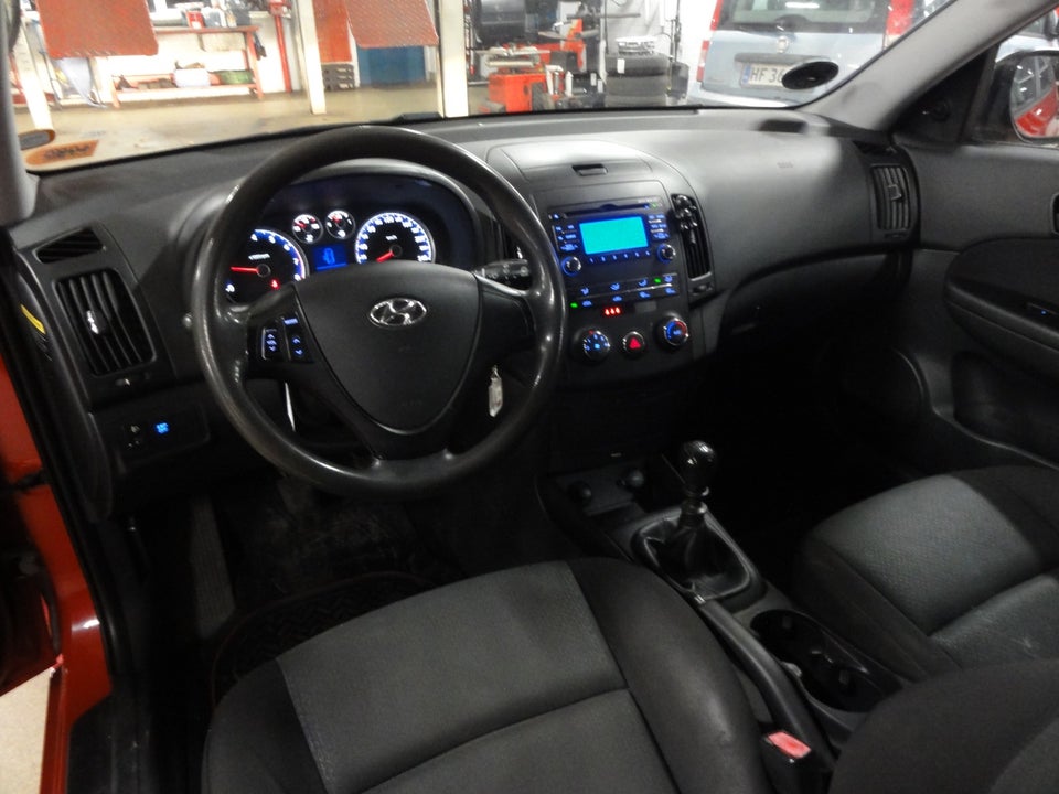 Hyundai i30 1,4 CVVT 109 Comfort 5d