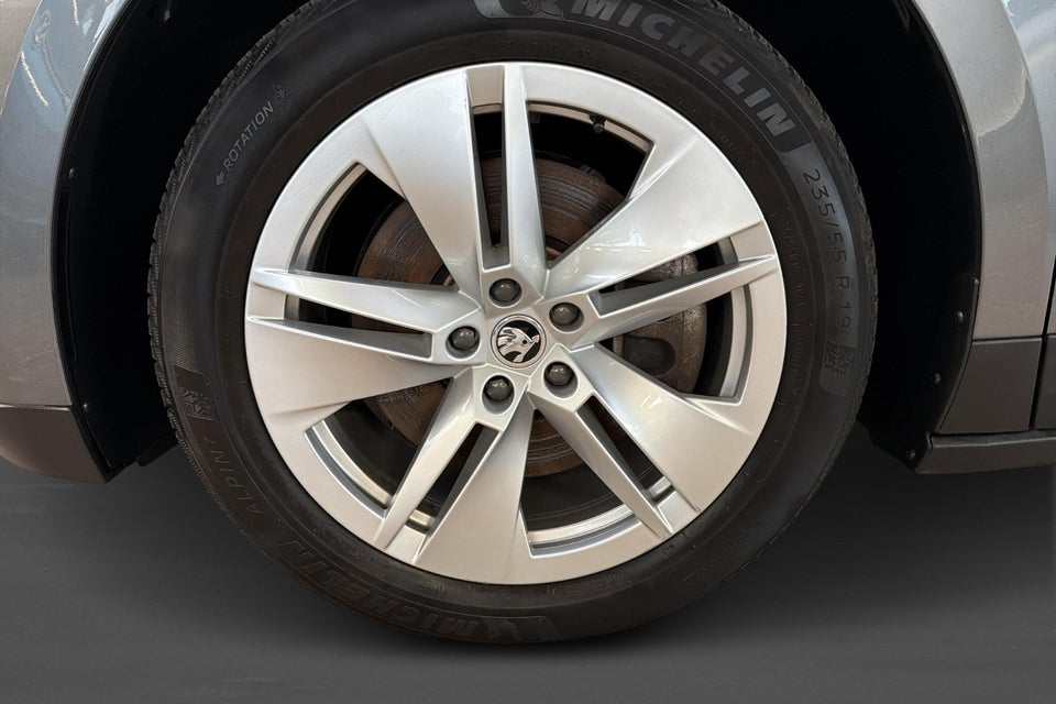 Skoda Enyaq 85 iV Loft 5d