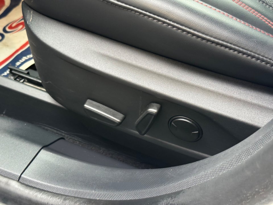 Ford Mustang Mach-E 70 Premium Standard Range AWD 5d