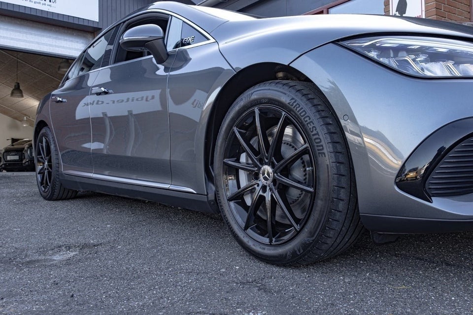 Mercedes EQE300 Avantgarde 4d