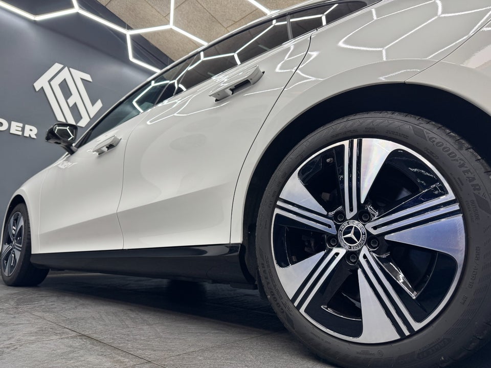 Mercedes CLA250+ electric Progressive Premium Plus 4d