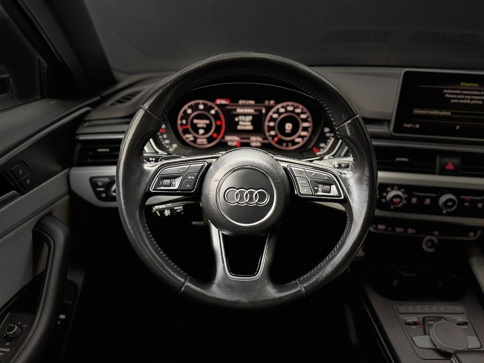 Audi A4 3,0 TDi 218 Sport Avant S-tr. 5d