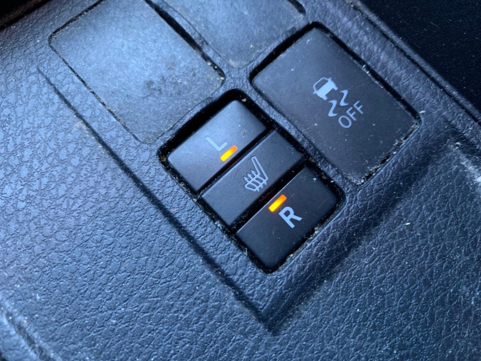 Toyota Yaris 1,0 VVT-i T1 5d