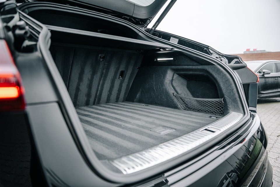 Audi Q8 e-tron 50 S-line Sportback quattro 5d