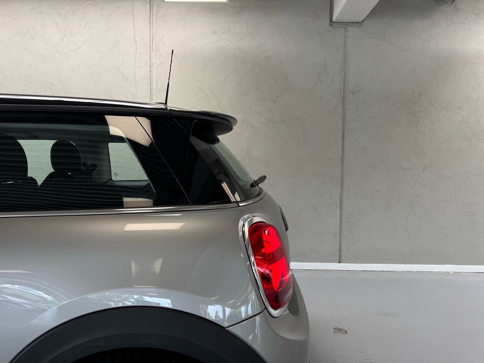 MINI Cooper SE Essential 3d