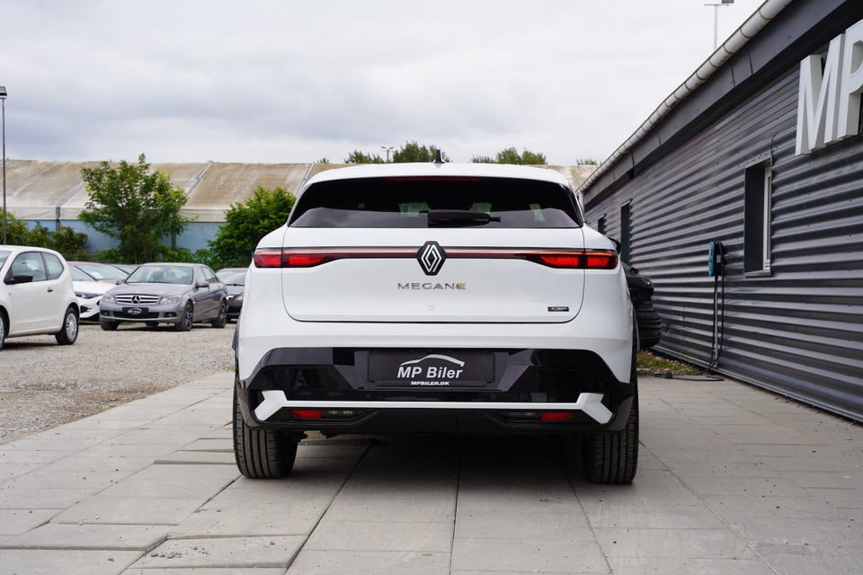 Renault Megane E-Tech 60 Iconic 5d