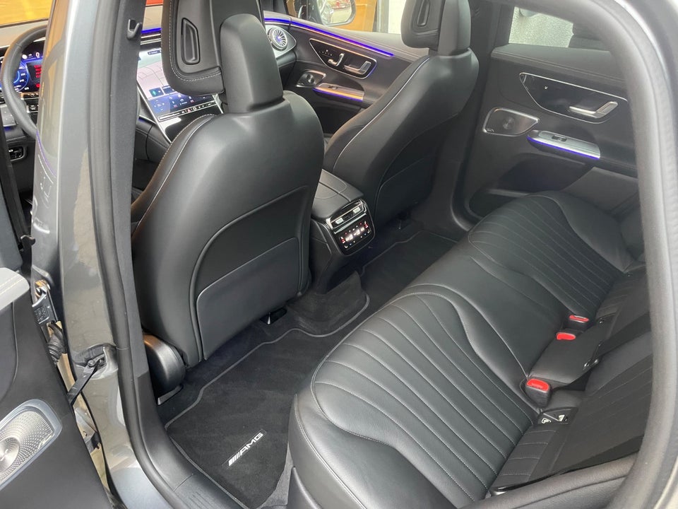 Mercedes EQE300 SUV AMG Line 5d