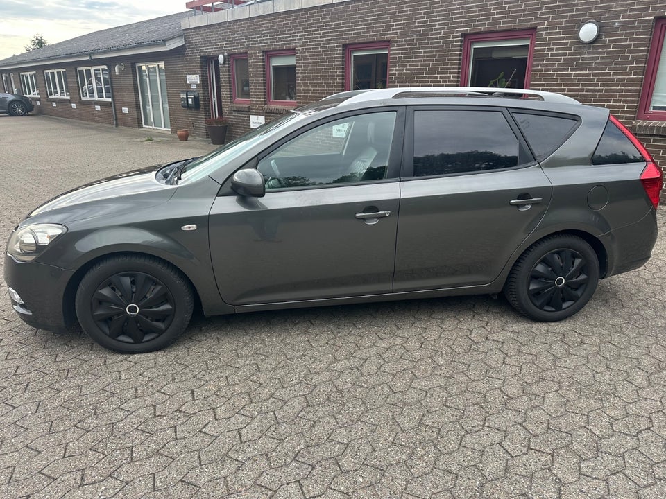 Kia Ceed 1,6 CRDi 115 Active SW 5d