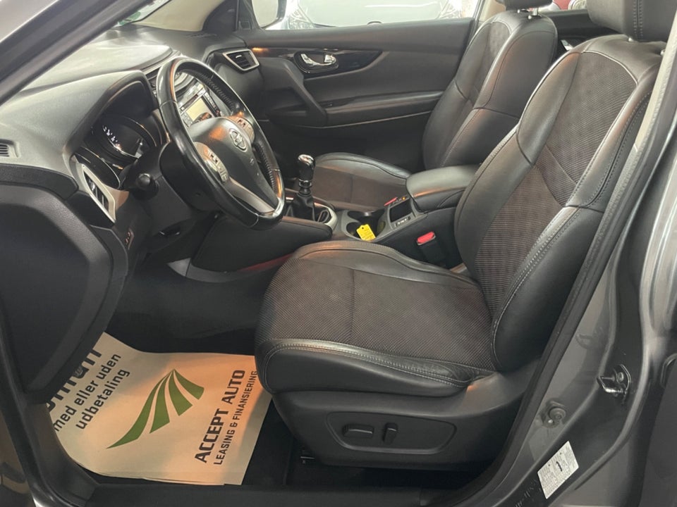 Nissan Qashqai 1,6 dCi 130 Tekna 5d