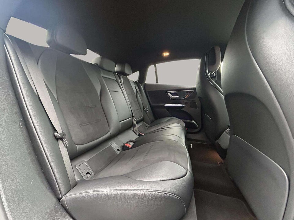 Mercedes EQE350 AMG Line 4d