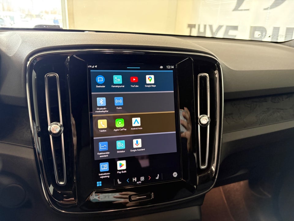 Volvo XC40 ReCharge Extended Range Core 5d