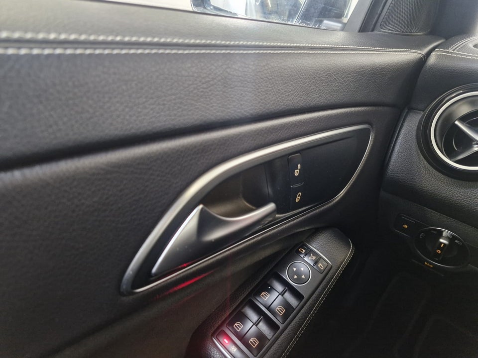 Mercedes CLA200 1,6 AMG Line Coupé 4d