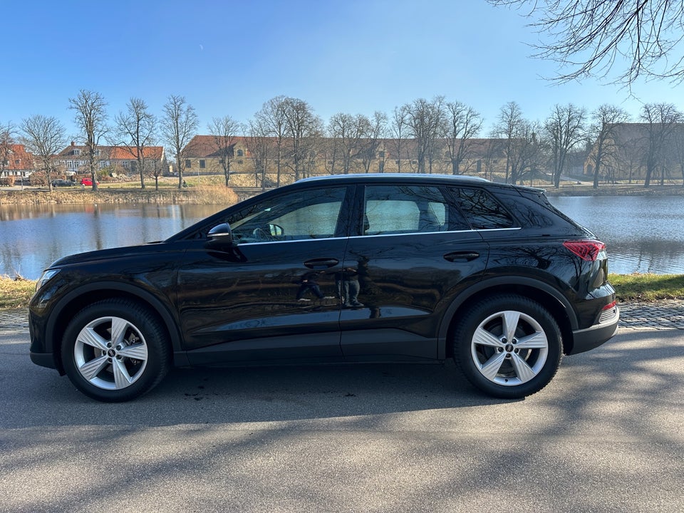 Audi Q4 e-tron 35 Advanced 5d