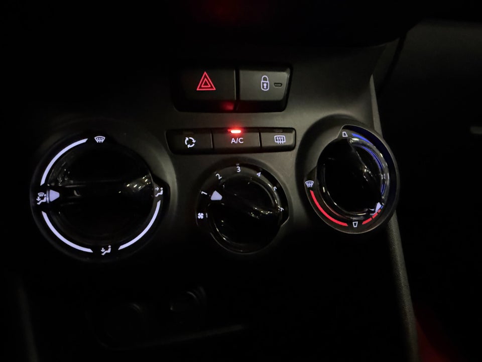 Peugeot 2008 1,2 VTi 82 Allure 5d