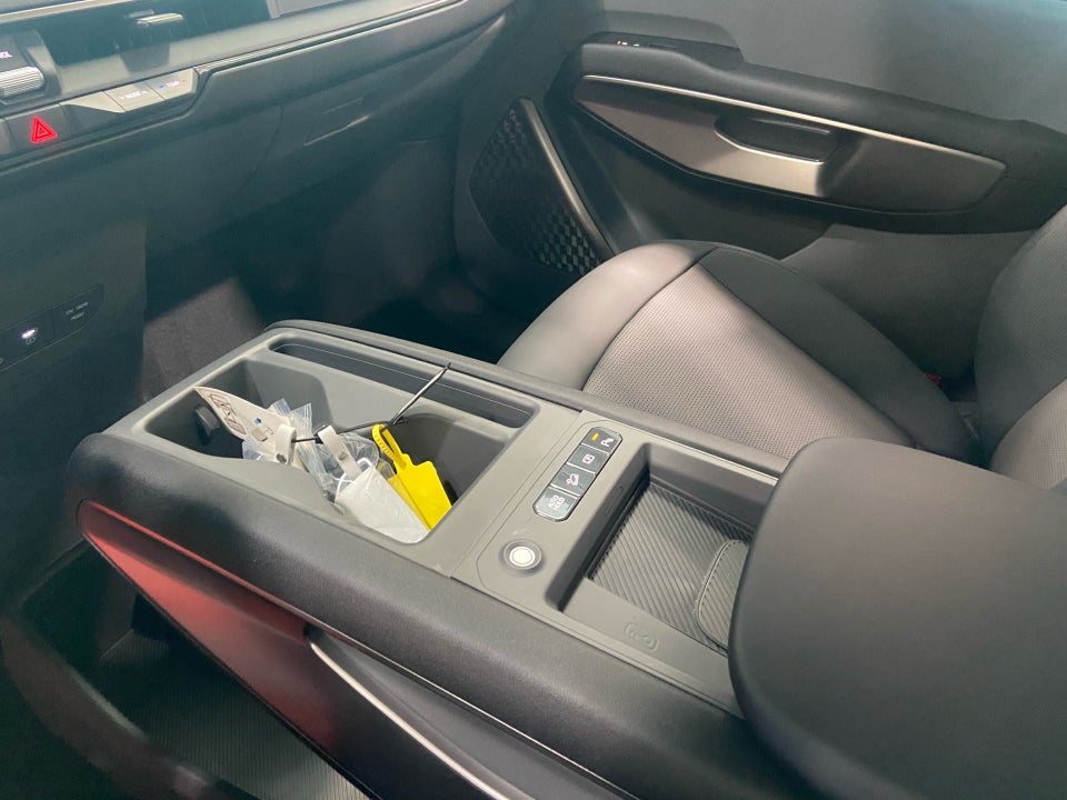 Kia EV9 76 Standard Range Upgrade RWD 7prs 5d