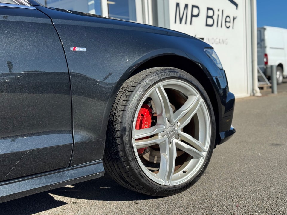 Audi A6 3,0 TDi 218 S-line Avant S-tr. 5d